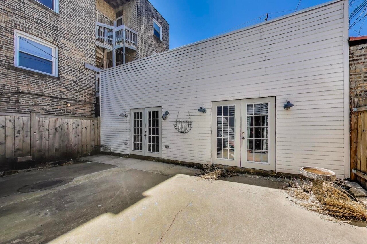 Building Photo - 6424 N Newgard Ave