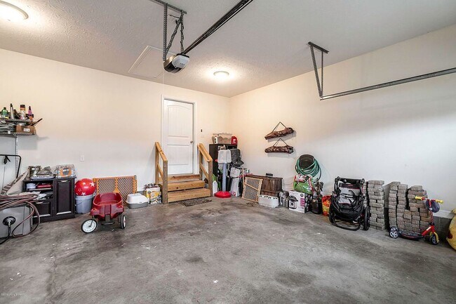 Building Photo - Beautiful 3-Bed Home In Mount Washington