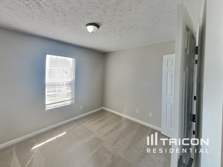 Building Photo - 1513 Destiny Dr