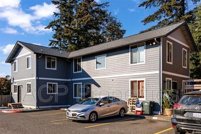 Building Photo - 5895 Cedar St