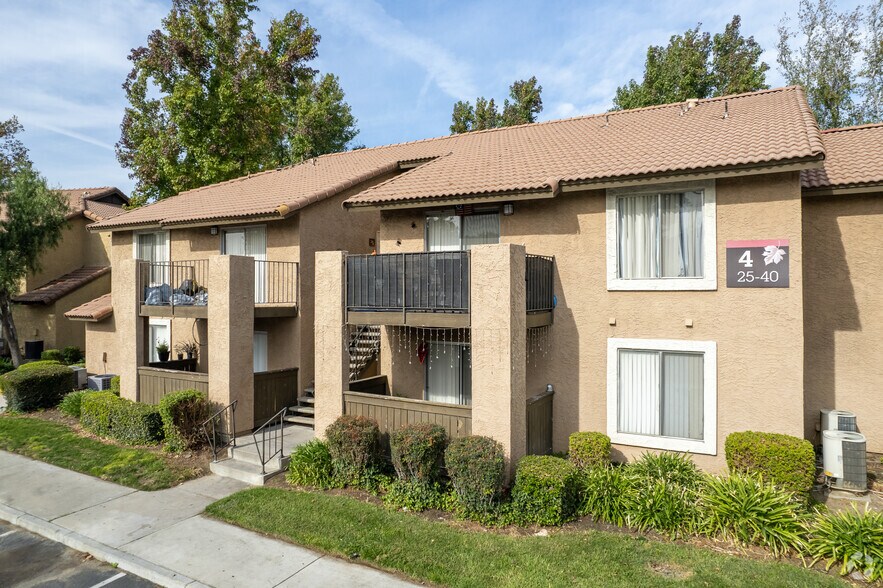 Maple Hill 18215 Foothill Blvd Fontana CA 92335 Apartment Finder