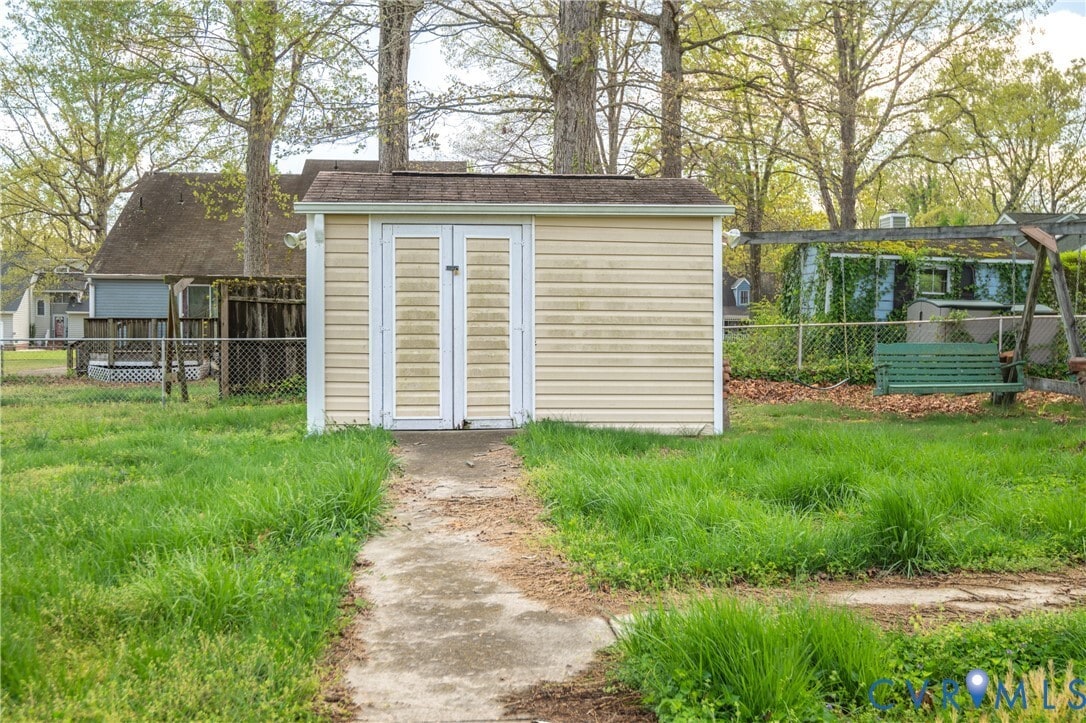 Building Photo - 7156 Birchwood Cir