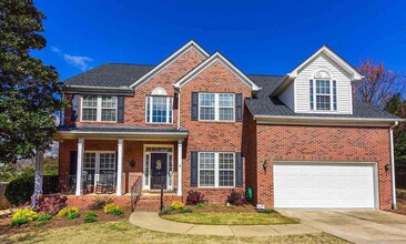 Building Photo - Beautiful and Spacious