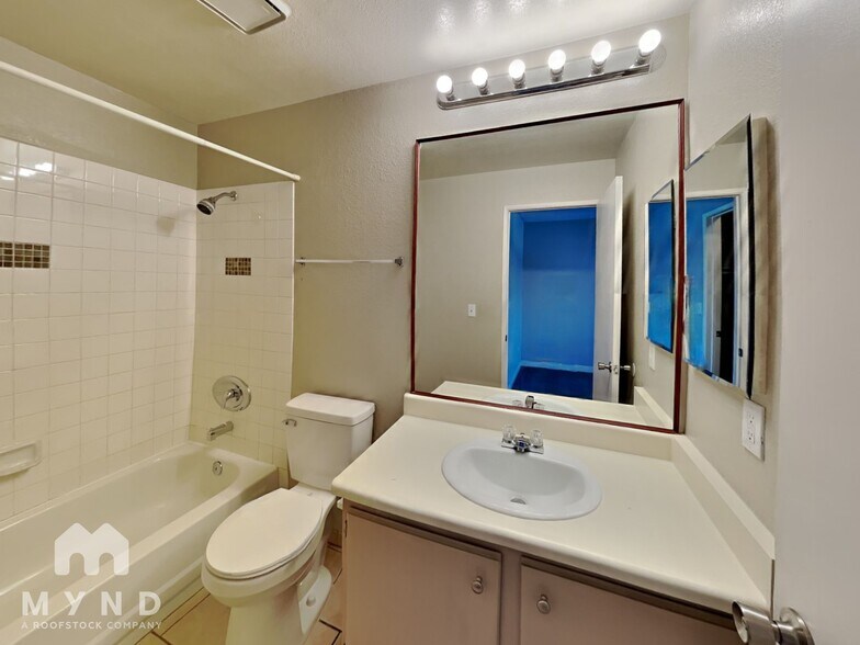 Building Photo - 8600 W Charleston Blvd