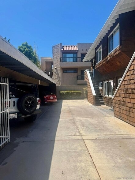 Building Photo - 8151 Camino Del Oro