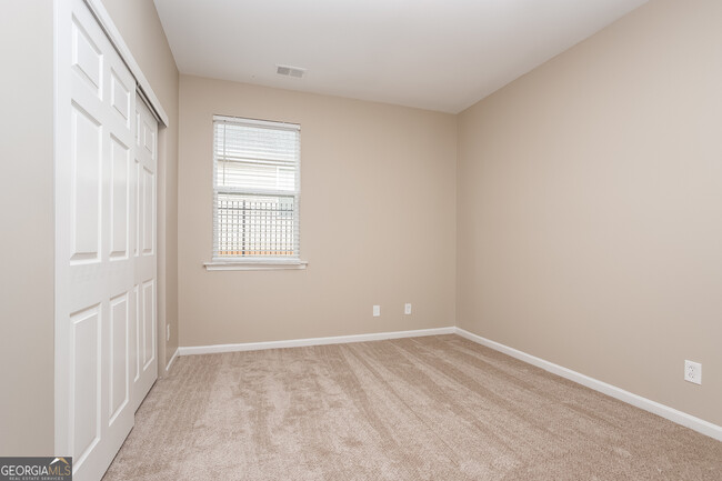 Building Photo - 475 Brookford Ct