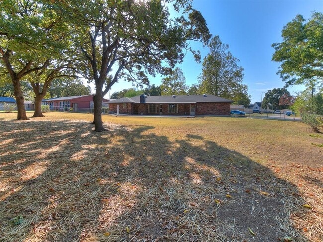 Building Photo - 103 Clador Dr