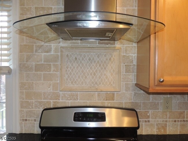 Building Photo - 201 Pitney Pl