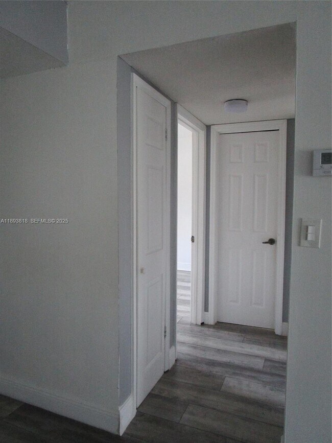 Building Photo - 8101 SW 24th Ct