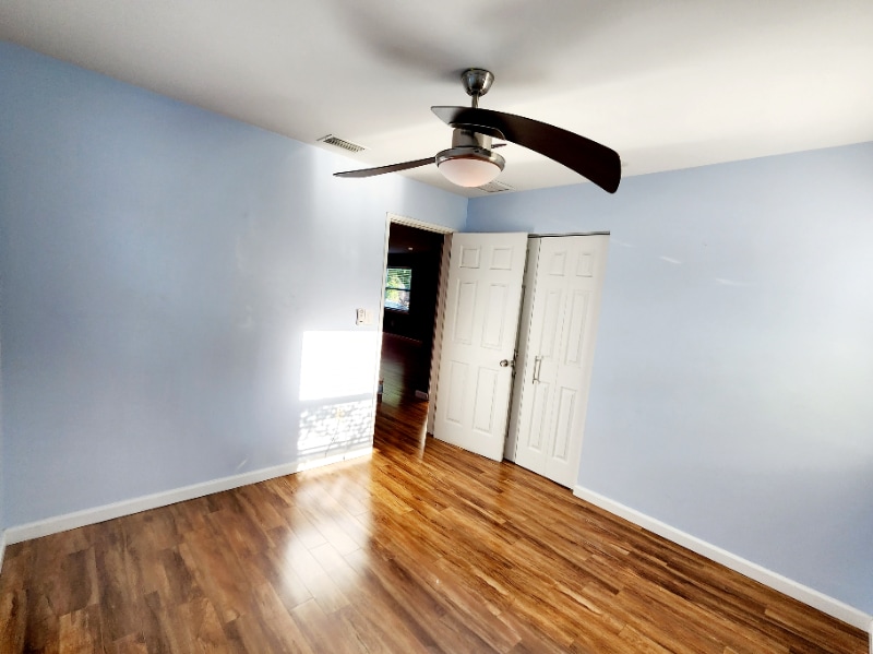 Building Photo - 539 82nd Ave N