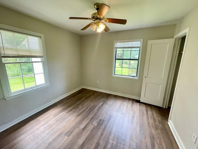 Building Photo - 2/1 Available for Rent in Canton!