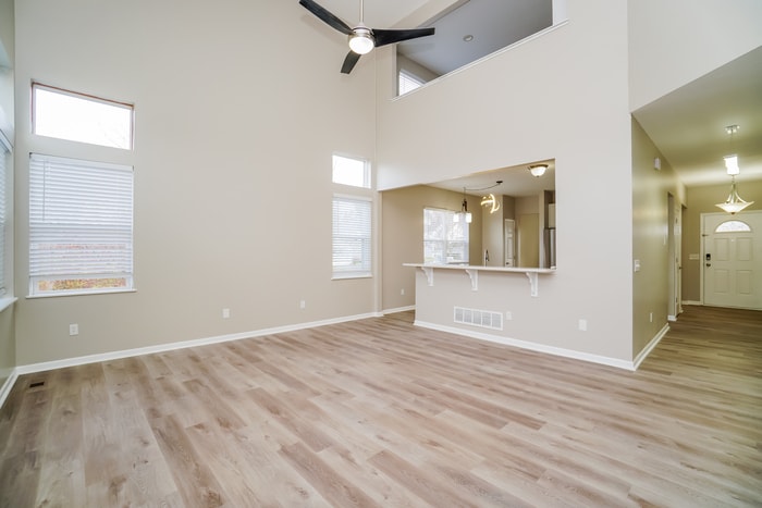 Building Photo - 1497 Westbrook Dr