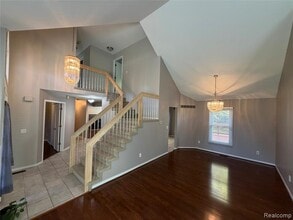 Building Photo - 39588 Squire Rd