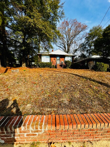 Building Photo - 112 Quincy St