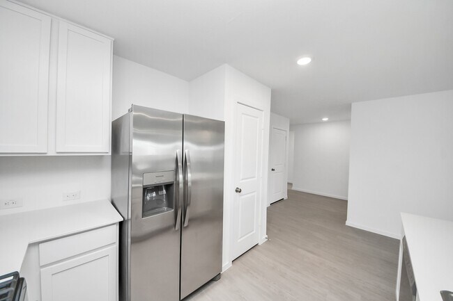 Building Photo - 25415 Birch St