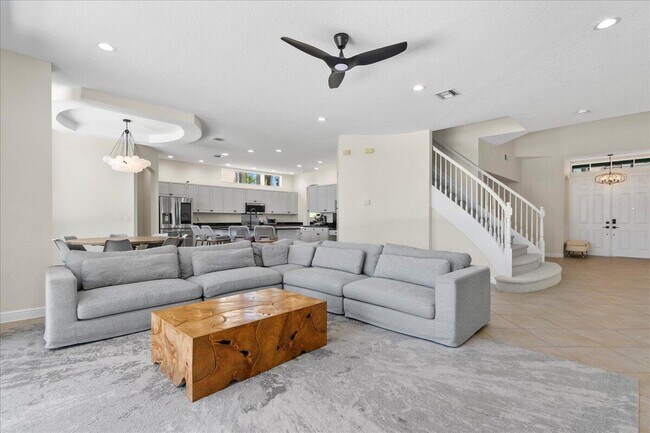 Building Photo - 9222 Delemar Ct
