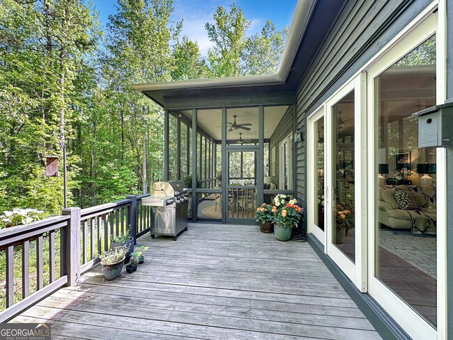 Building Photo - 500 Augusta Ln