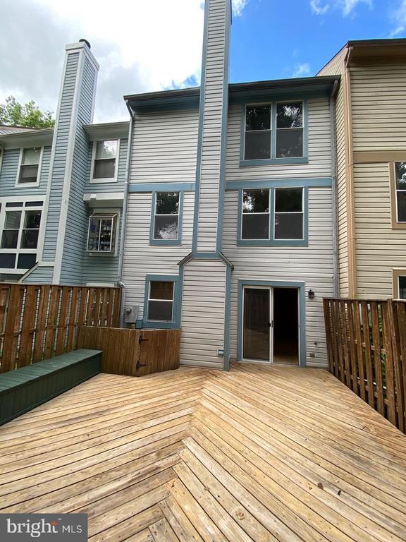 Building Photo - 9617 Pierrpont St