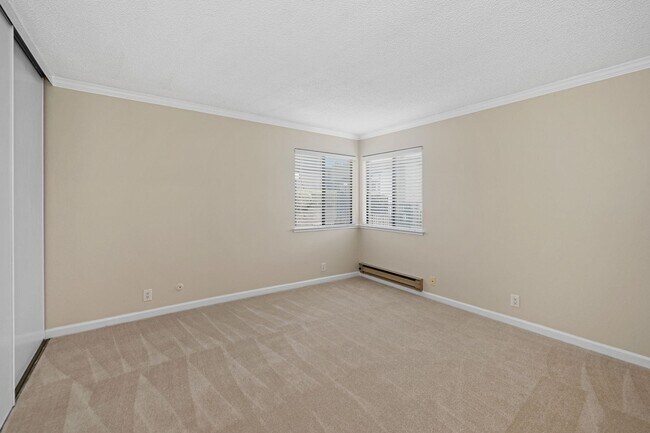 Building Photo - 1463 Marchbanks Dr