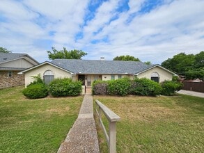Building Photo - Available now Near White Rock Lake