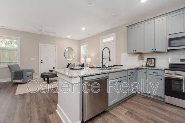 Building Photo - 1709 Perimeter Lp