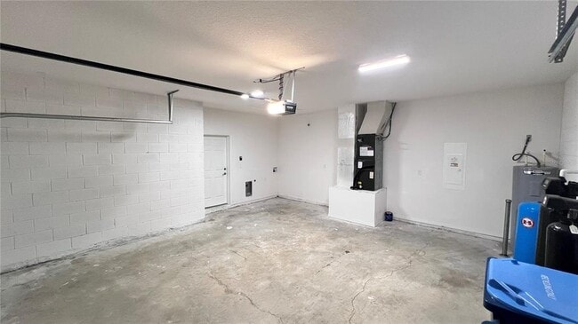 Building Photo - 1351 Washburn St SE