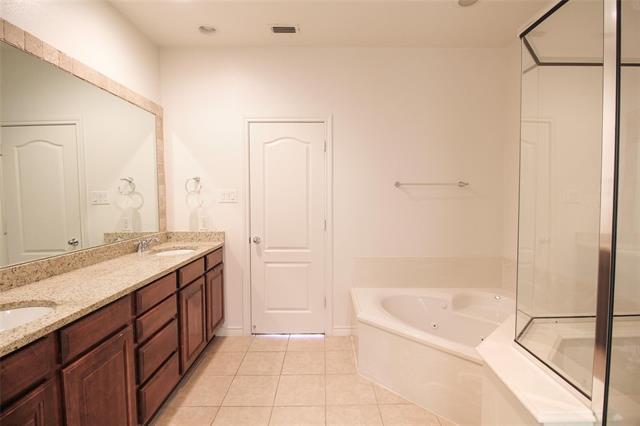 Building Photo - 5014 Calloway Dr