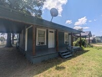 Building Photo - 3 Bedroom Home Coming Soon!