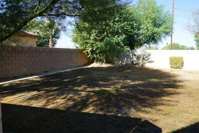 Building Photo - 84030 Colibri Ct