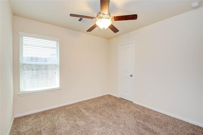 Building Photo - 2131 Tandy Park Way