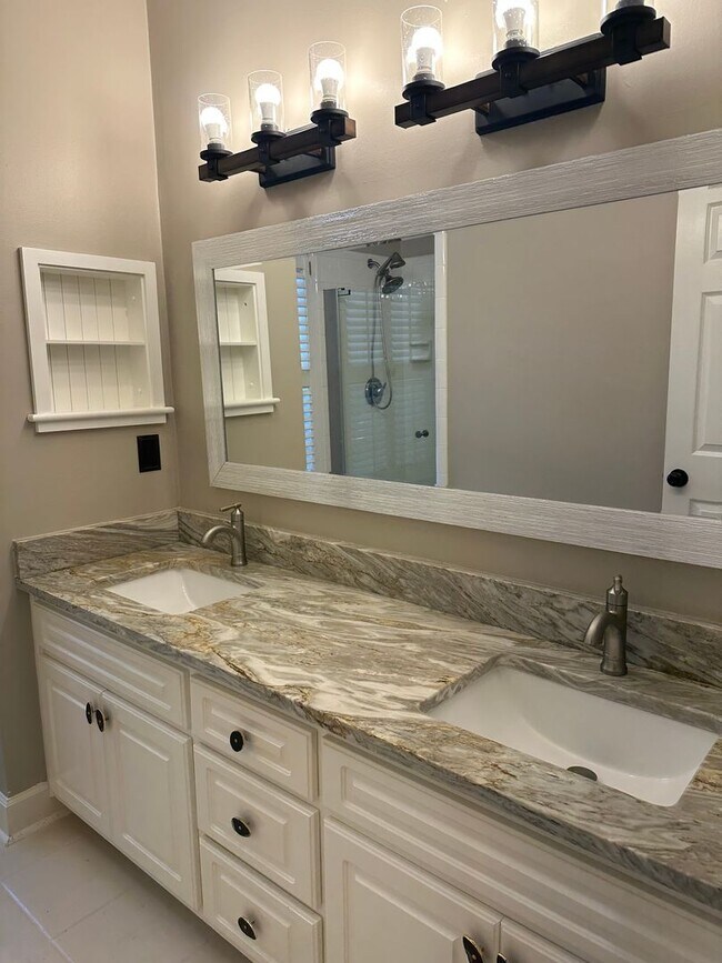 Building Photo - Killearn Pebble Creek HOA Community 2/2 Si...