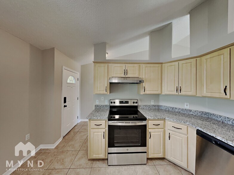 Building Photo - 1138 Kenworth Dr