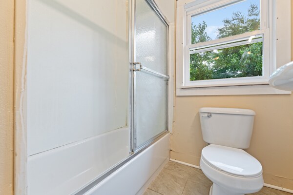 Building Photo - 1918 Greenwood Ave