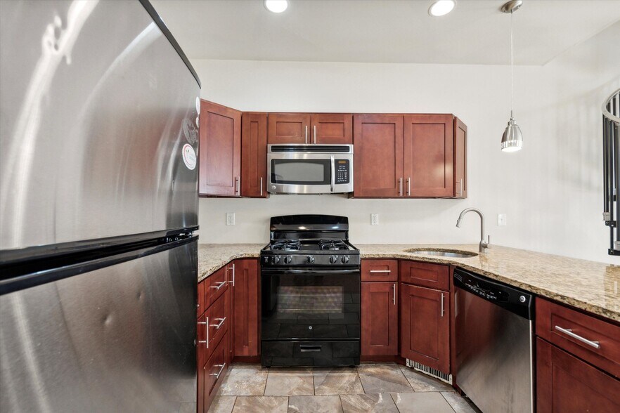 Building Photo - 1906 N 18th St