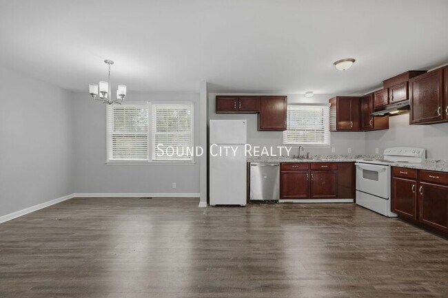 Building Photo - 309 Cathy Jo Dr