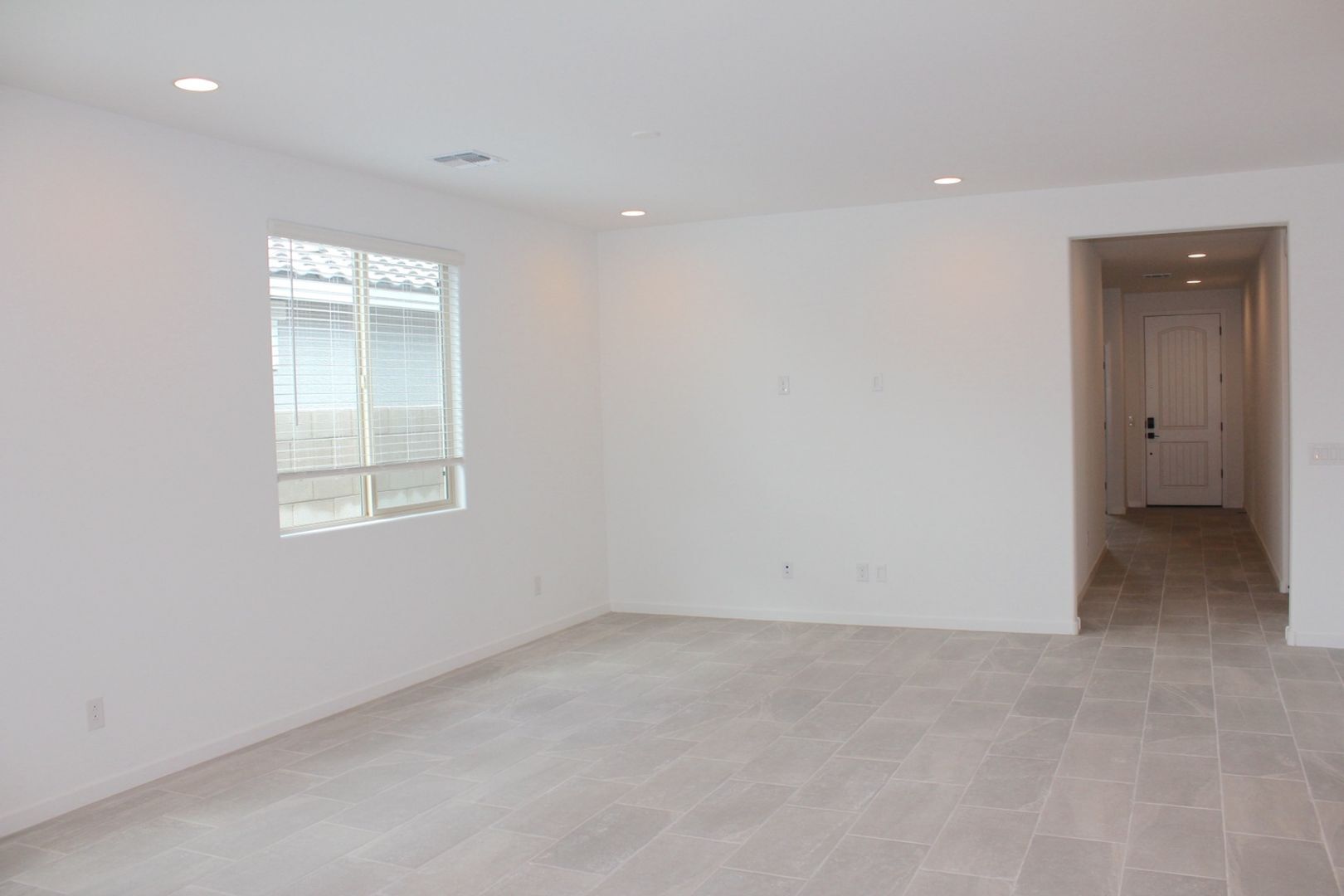 Building Photo - 12549 W Luxton Ln