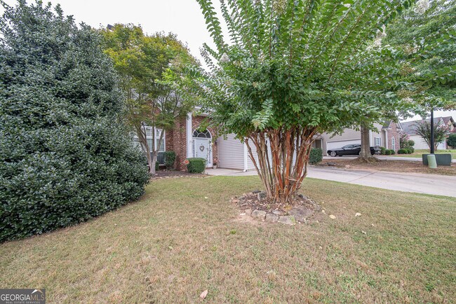 Building Photo - 334 Stillwood Dr