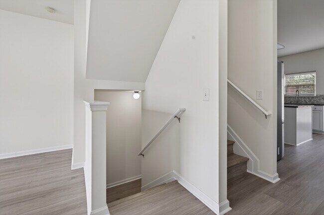 Building Photo - 1805 Liberty Pkwy NW