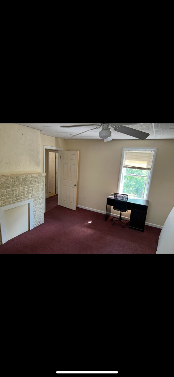 Building Photo - 10 Glenn St