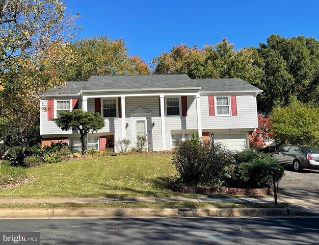 Building Photo - 7217 Wickford Dr