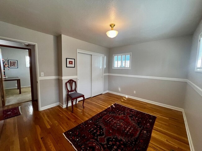 Building Photo - Beautiful North Hill Home Near Vincent Park!
