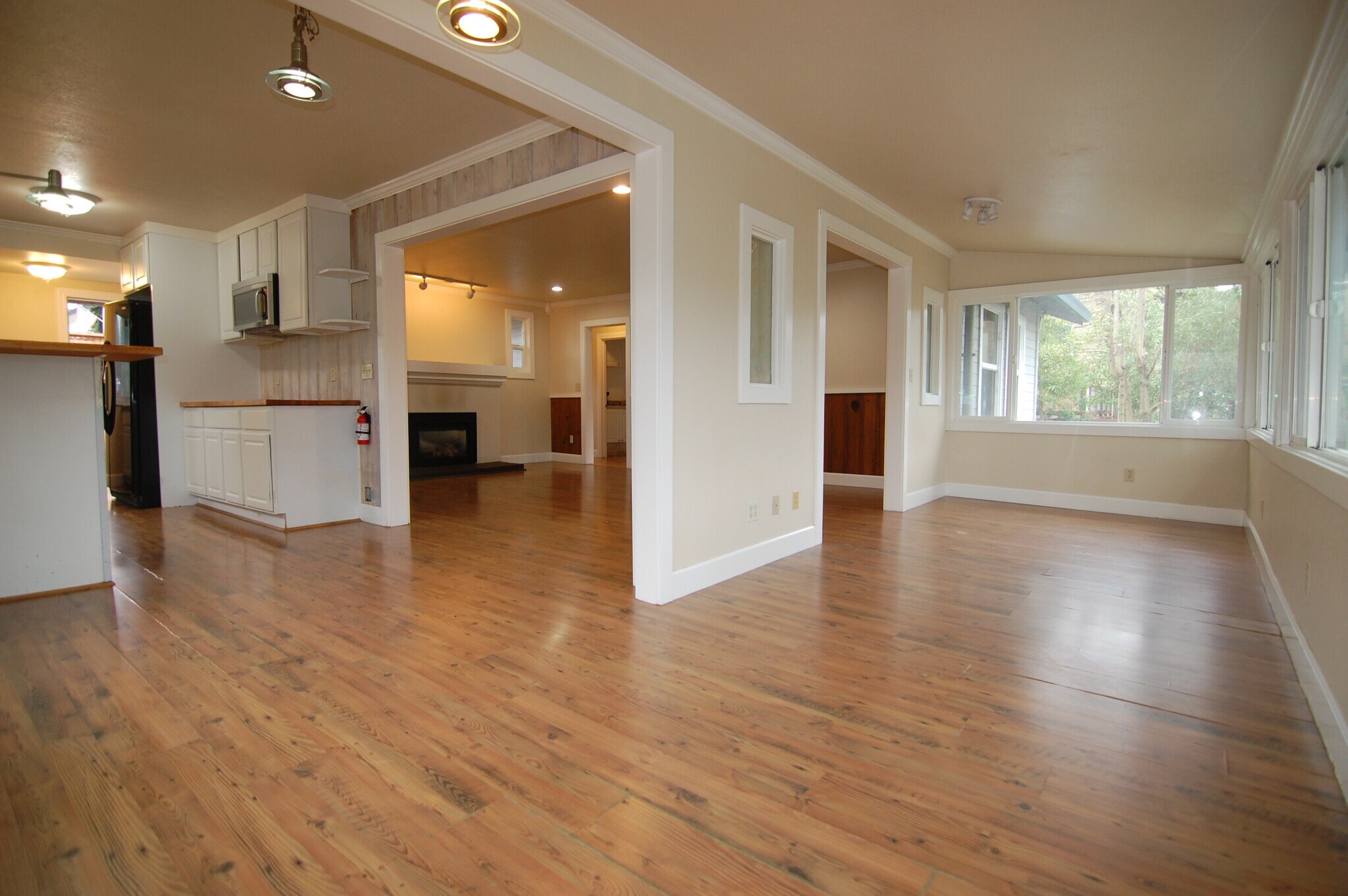 Building Photo - 8492 Trenton Rd