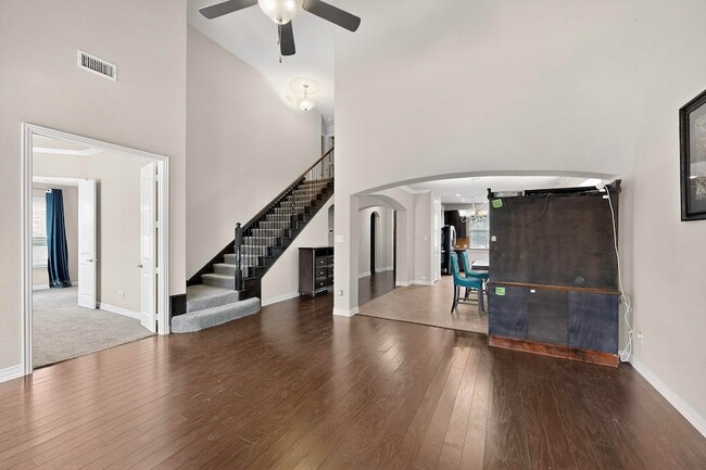 Building Photo - 604 Knightsbridge Ln