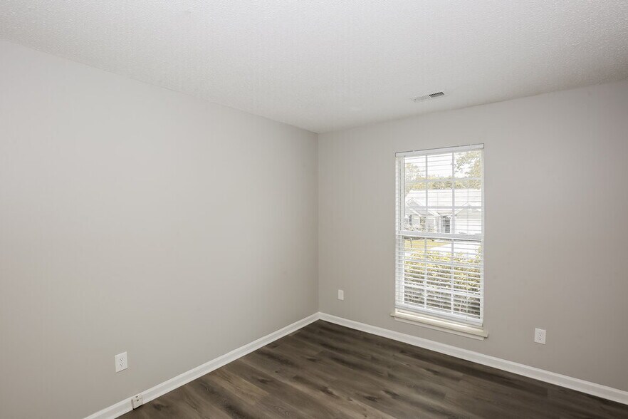 Building Photo - 8620 Warwick Crest Ln