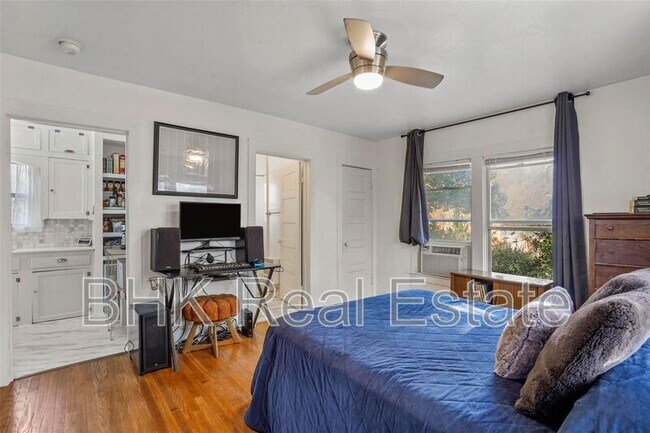 Building Photo - 1915 Clover Ln