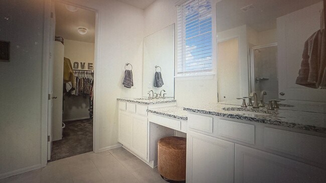 Building Photo - Great House In Fort Collins.  FALL LEASE S...
