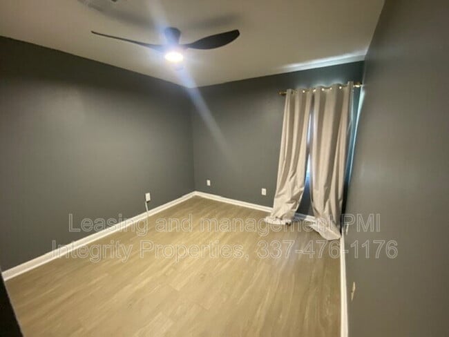 Building Photo - 2339 Robley Dr