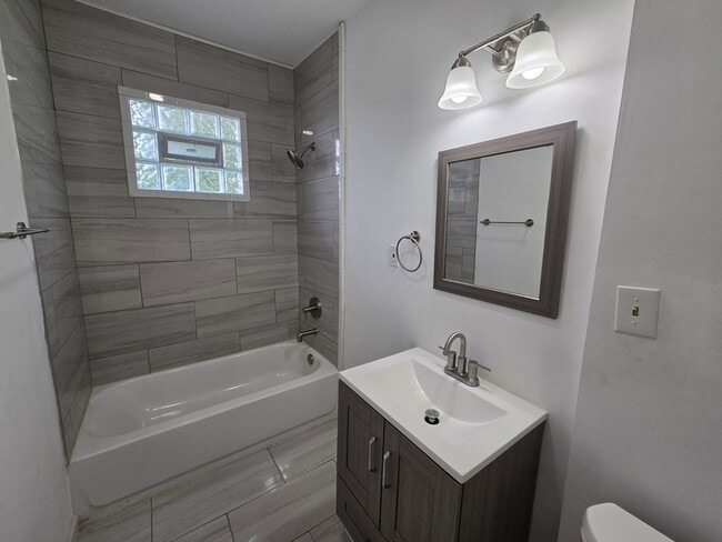 Building Photo - 9340 Moffat Ave