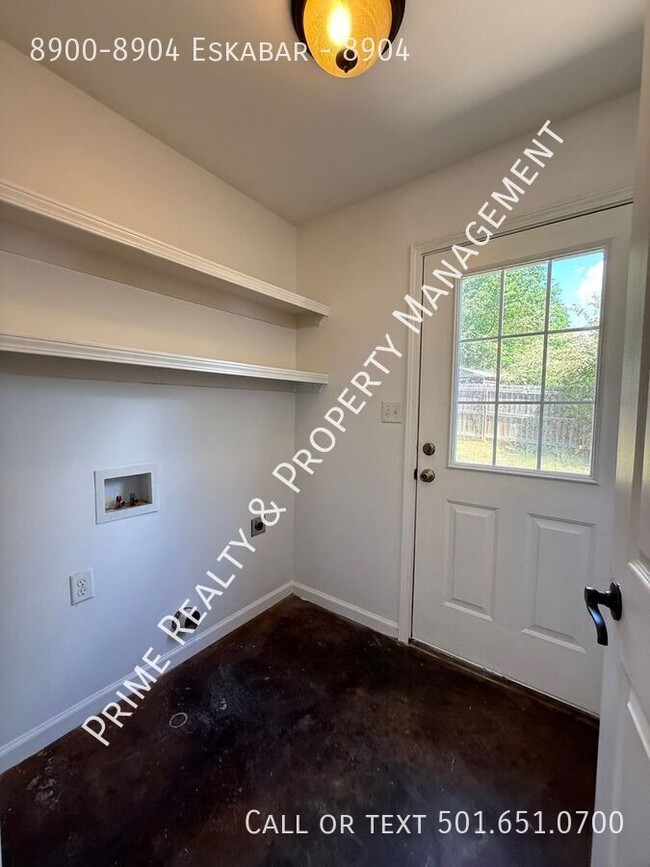Building Photo - 8900-8904 Eskabar-8904