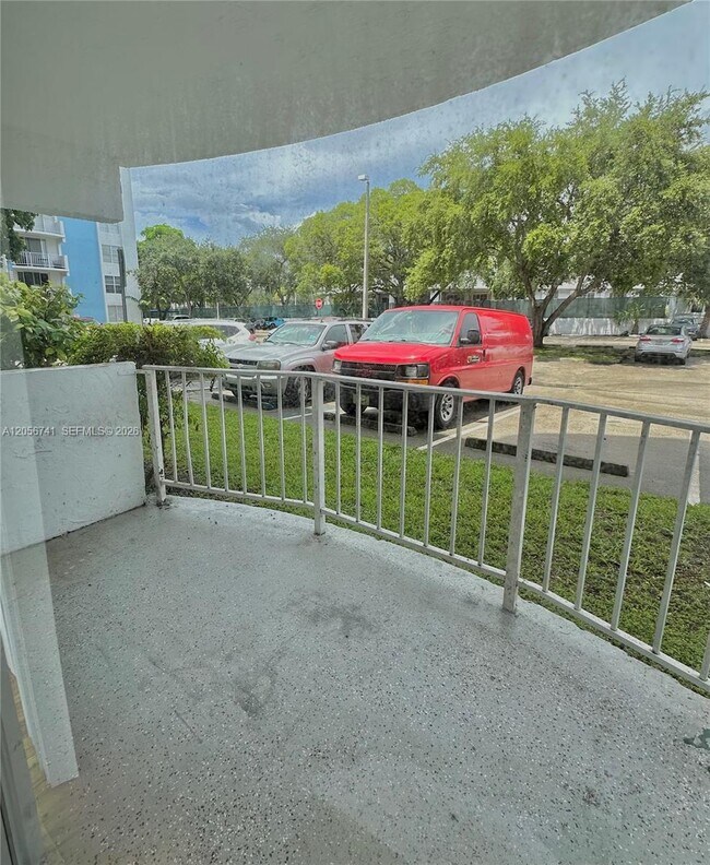 Building Photo - 486 NW 165th St